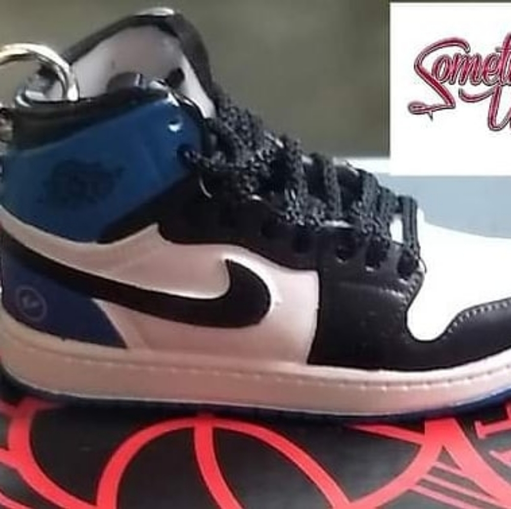 Mini Shoe Keychain